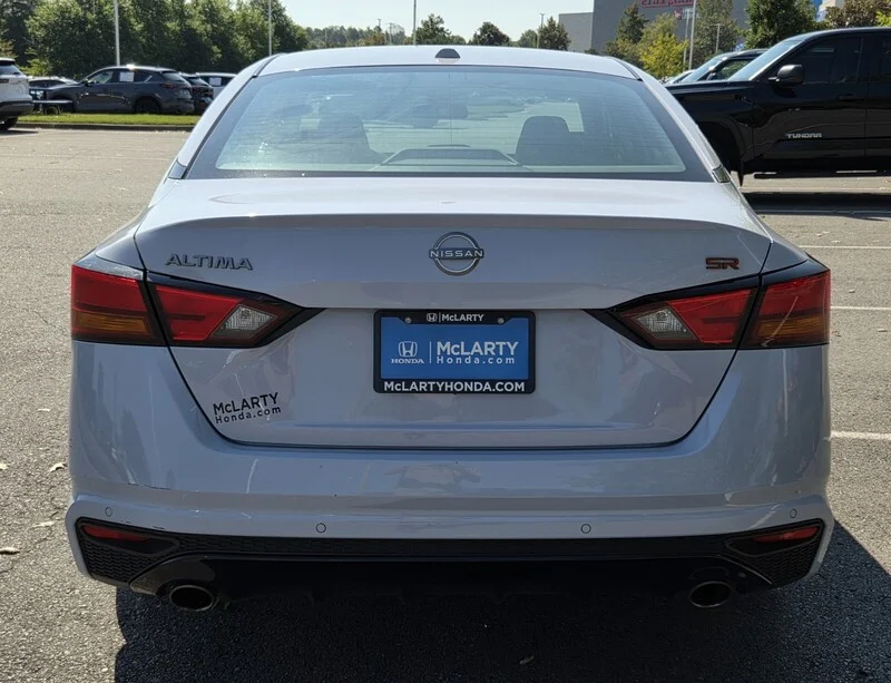 Used 2024 Pearl NISSAN 2.5 SR image 6