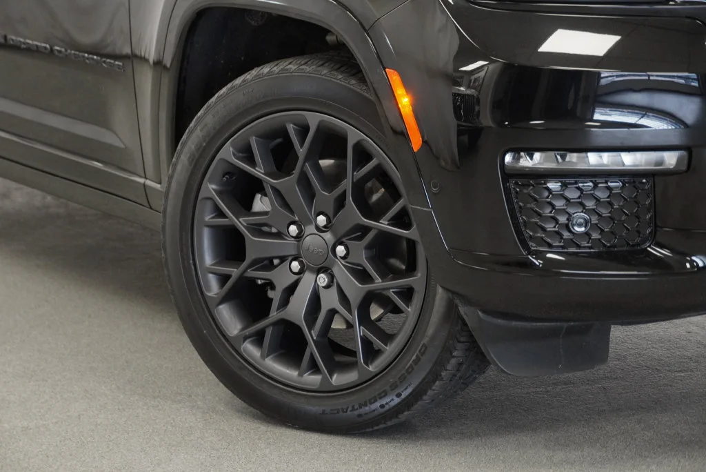 Certified Used 2025 Black Jeep Summit image 9