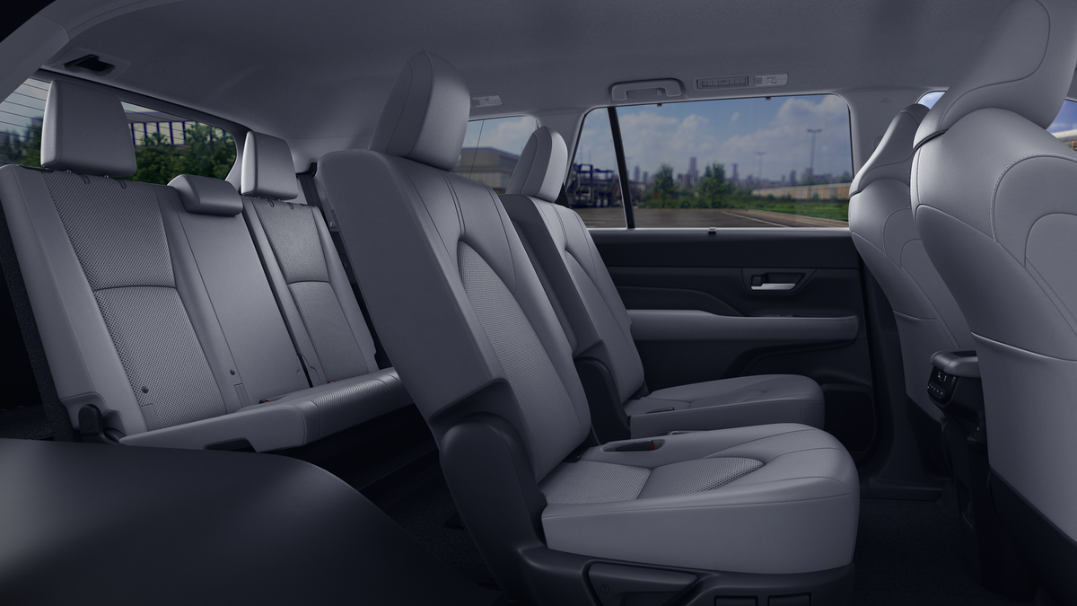 New 2026 Wind Chill Pearl Toyota XLE image 29