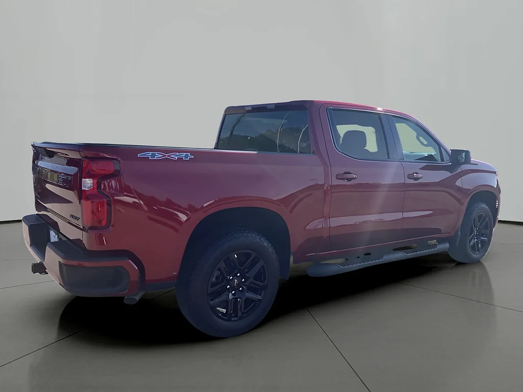 Used 2026 Radiant Red Tintcoat Chevrolet RST image 5