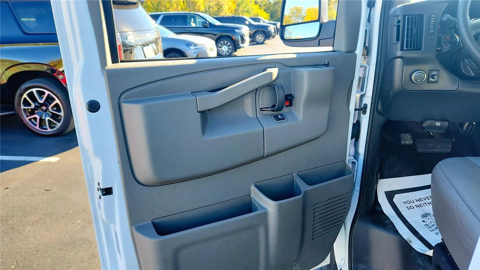 2025 Chevrolet Express Cargo Work Van - Photo 36