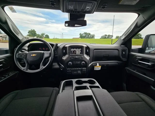 2026 Chevrolet Silverado 2500 HD Custom - Photo 12