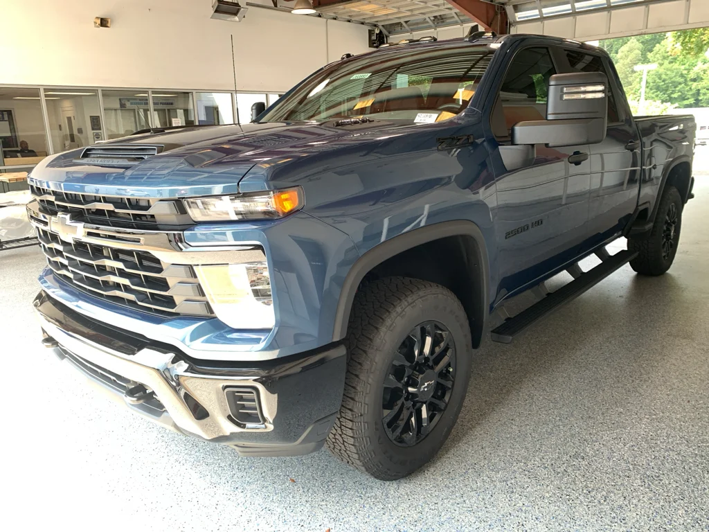 New 2026 Lakeshore Blue Metallic Chevrolet Custom image 4