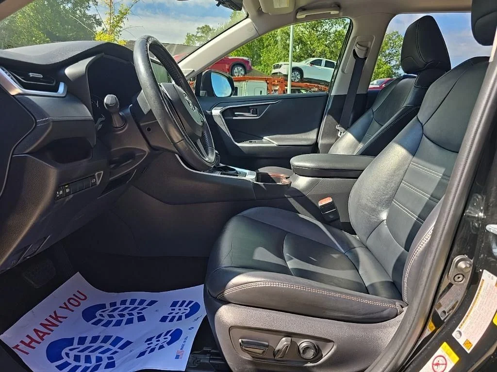 Used 2019 Black Toyota Limited image 22