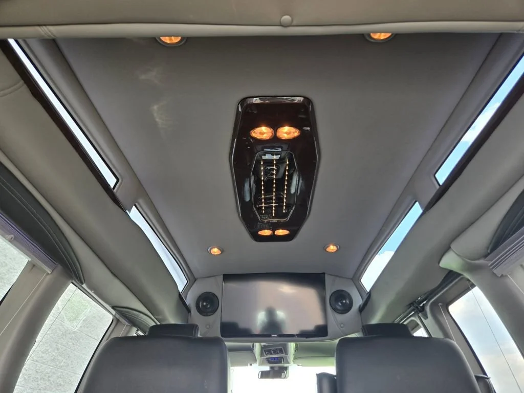 2019 Chevrolet Express Cargo Work Van - Photo 10
