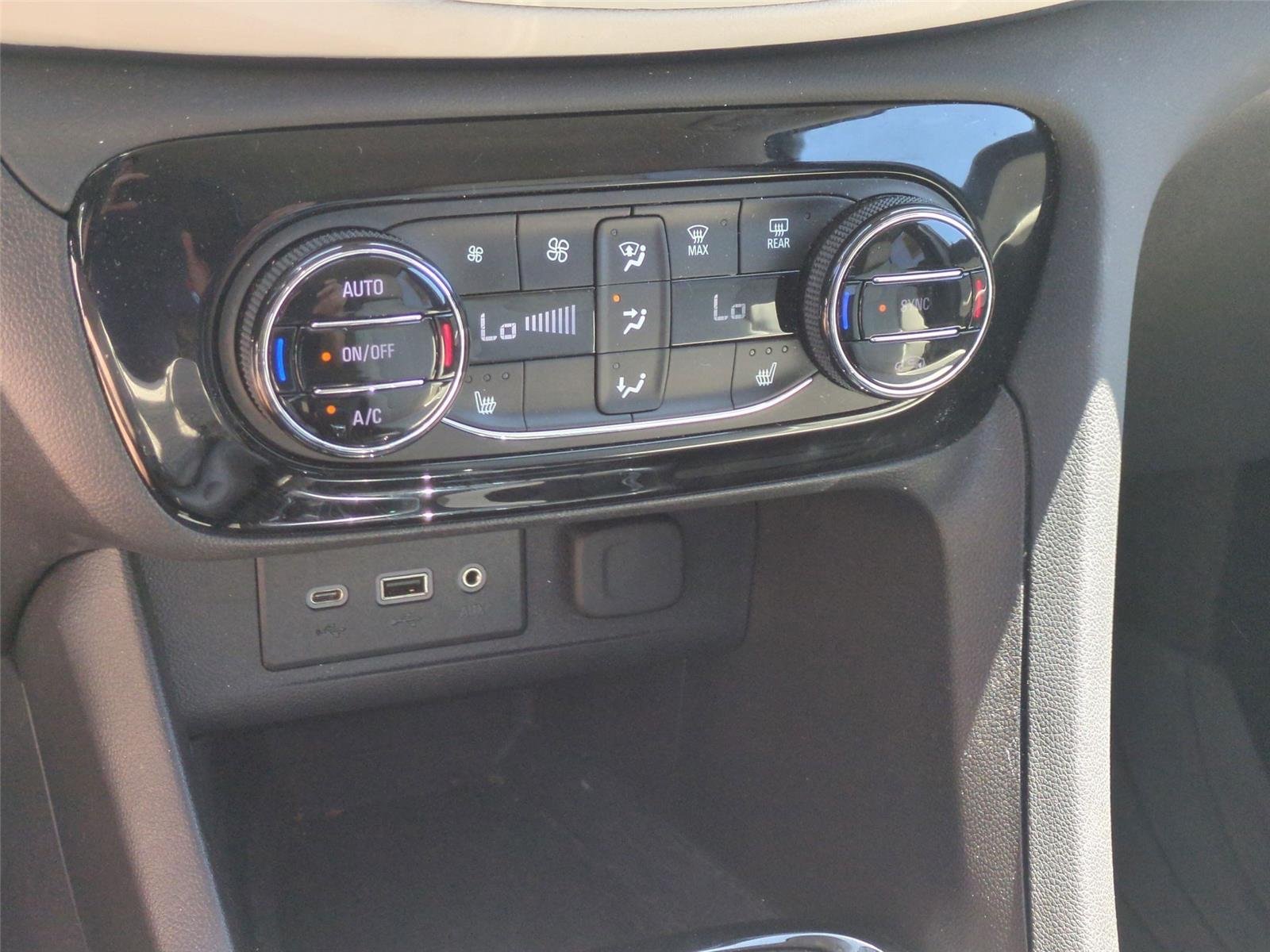 Used 2023 Summit White Buick Select image 26