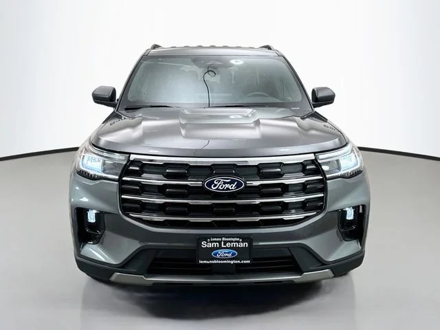 New 2027 Carbonized Gray Metallic Ford Active image 2