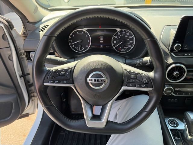 Used 2020 Aspen White Tricoat Nissan SV image 12