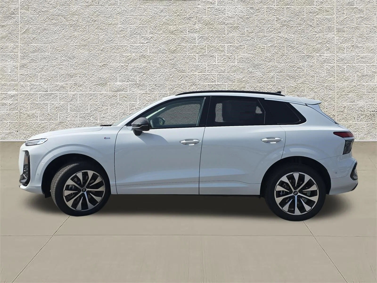 New 2026 Glacier White Metallic Audi S line image 4