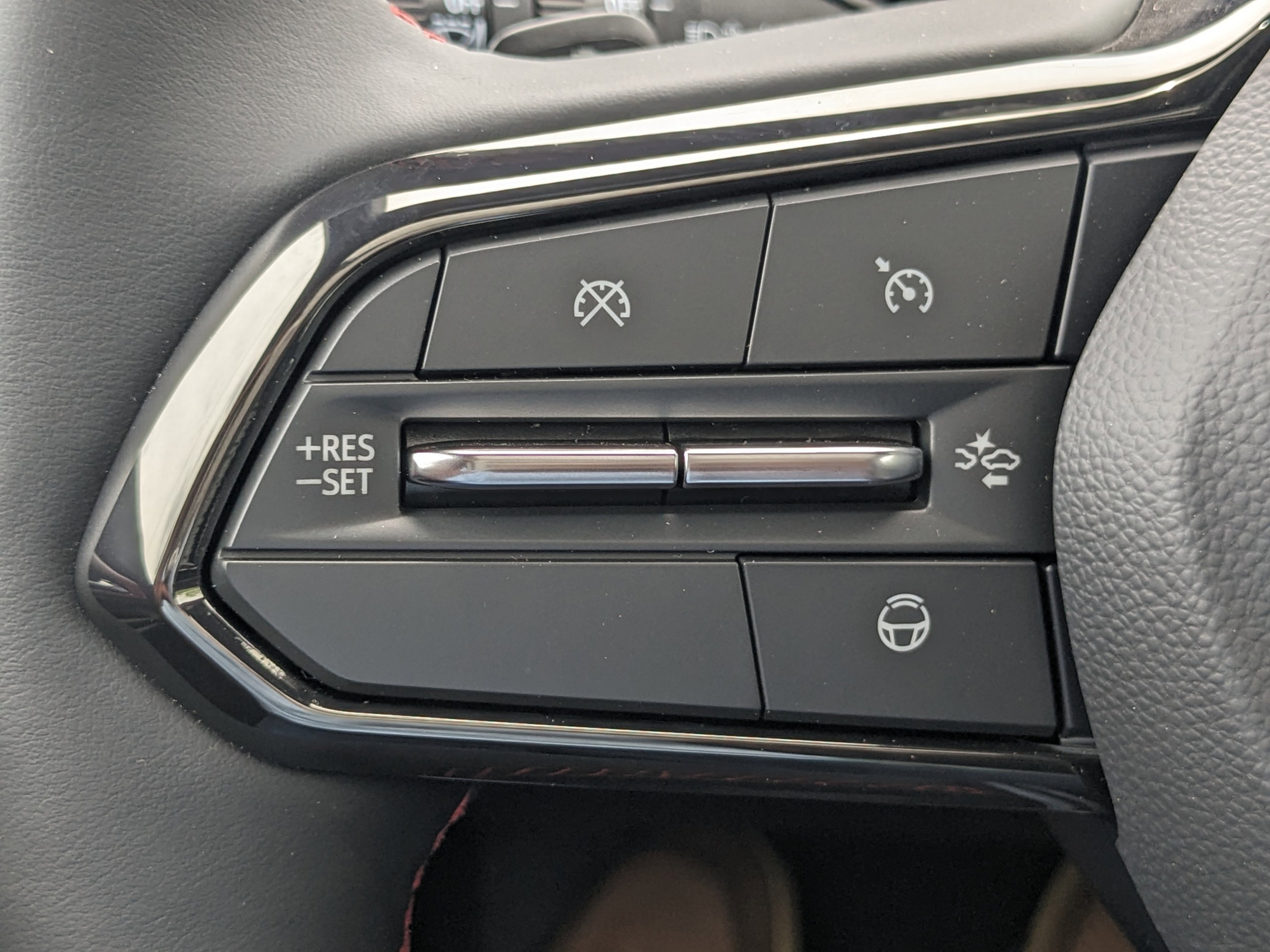 2025 Chevrolet Equinox EV RS - Photo 27