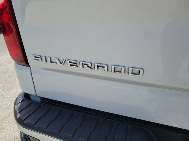 2025 Chevrolet Silverado 1500 LTZ - Photo 10