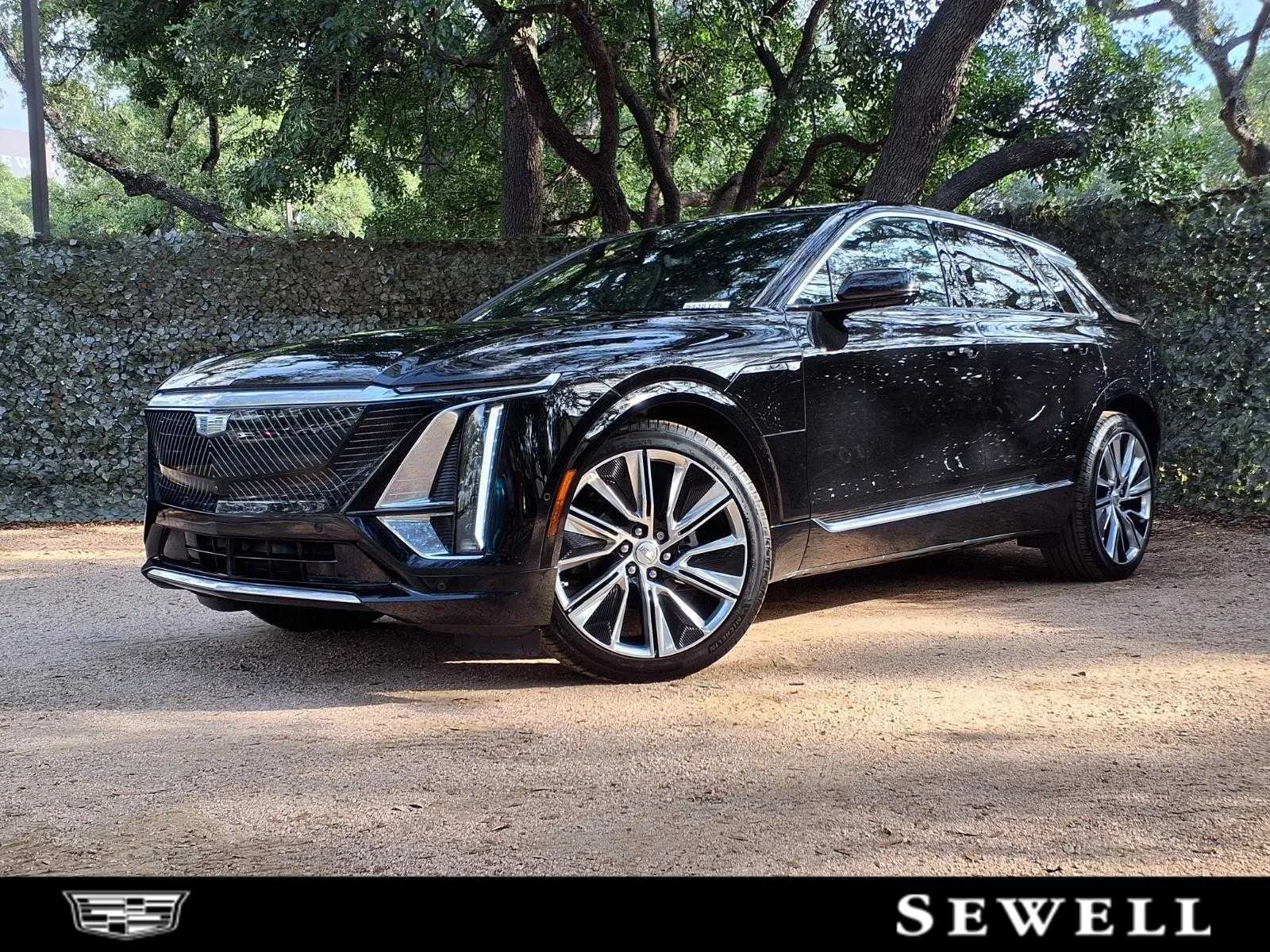 2025 Cadillac Lyriq Luxury 3 AWD's photo