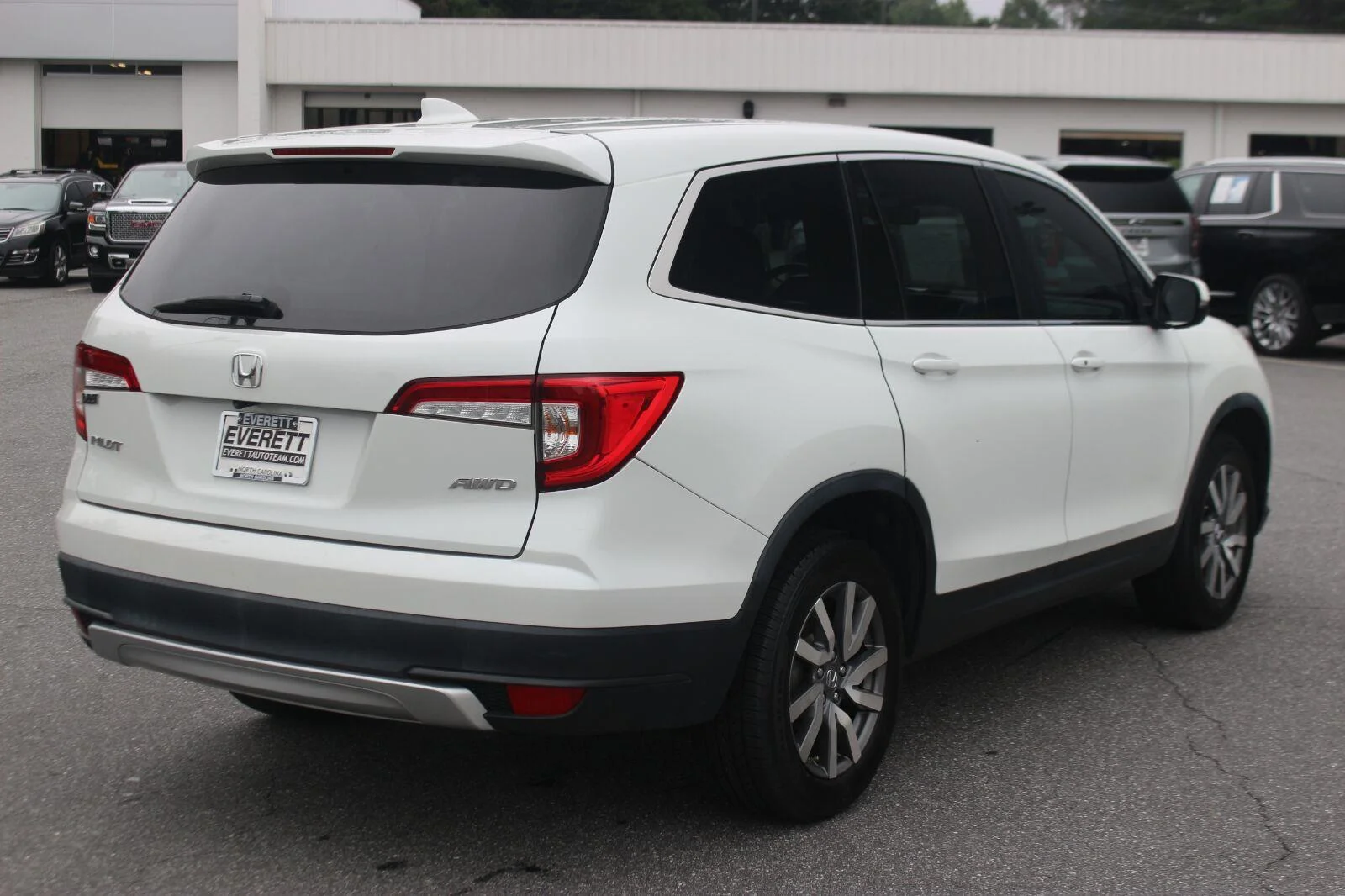 Used 2020 White Honda EX-L image 7