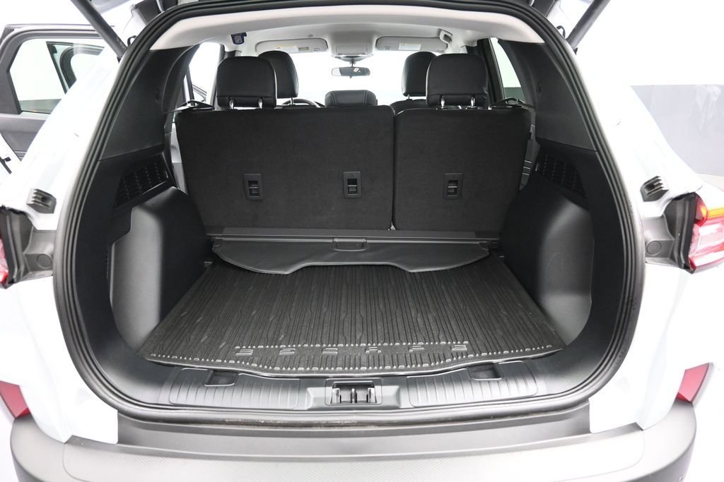 Used 2025 Silver Ford Active image 23
