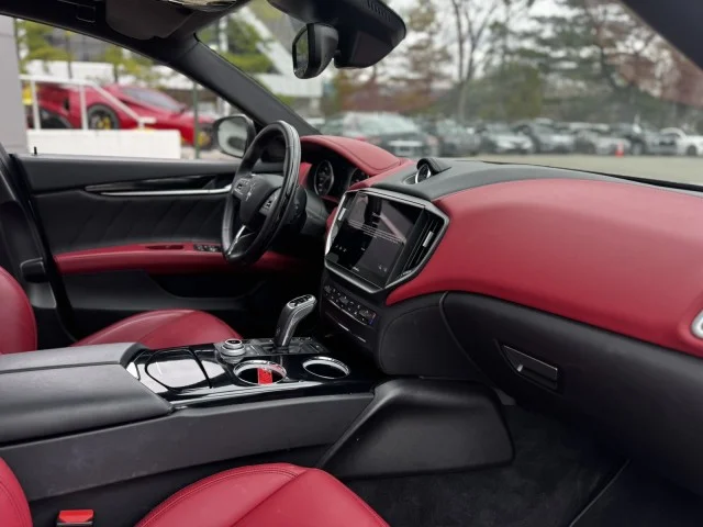 2021 Maserati Ghibli S GranLusso - Photo 22