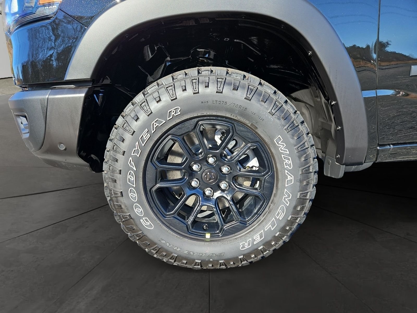 New 2026 Diamond Black Crystal Pearl-Coat Exterior Paint RAM Rebel image 14