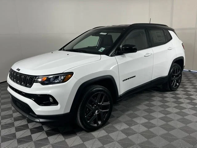 New 2026 Bright White Clear-Coat Exterior Paint Jeep Limited image 3