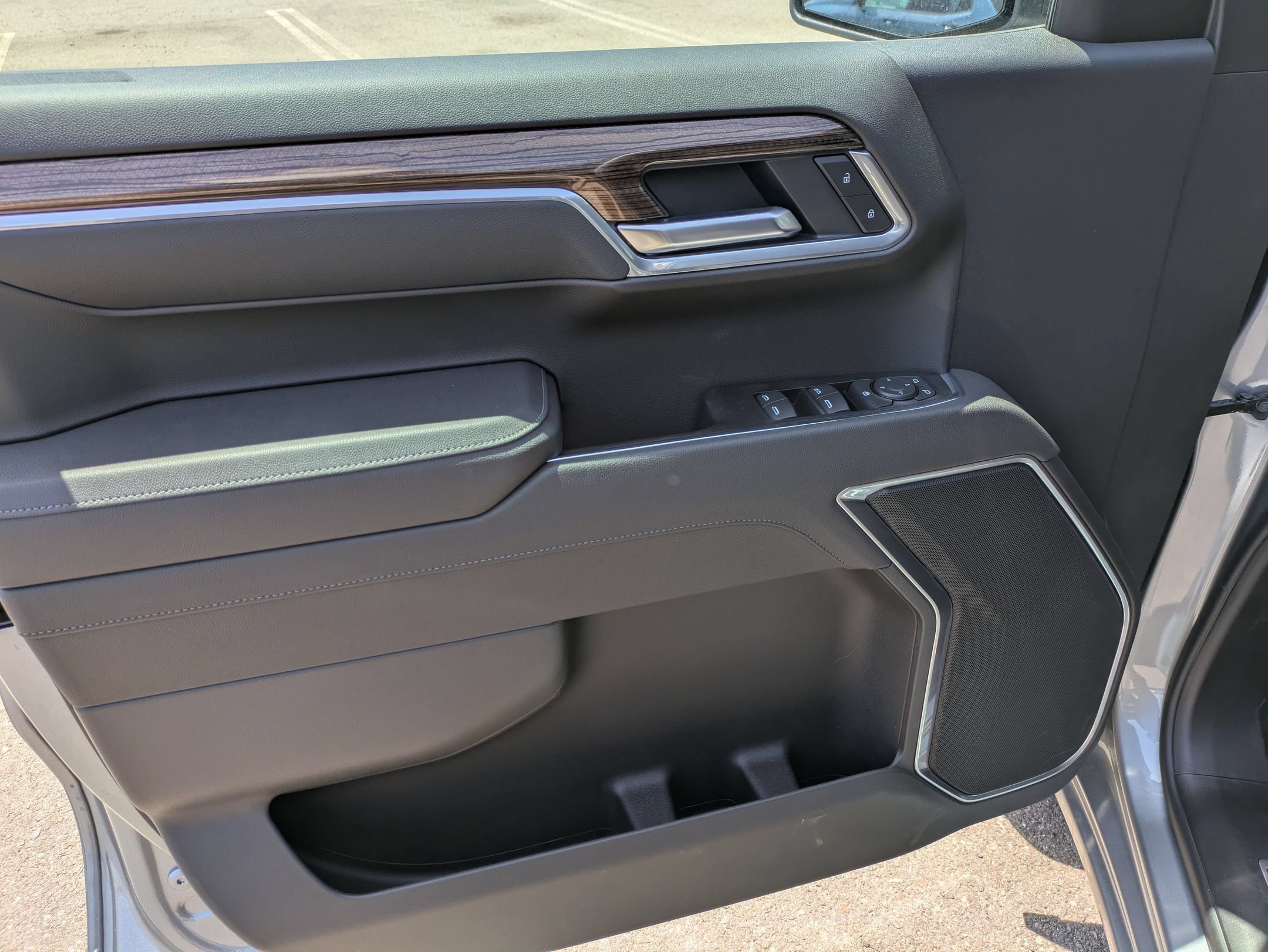 2025 Chevrolet Silverado 1500 RST - Photo 25