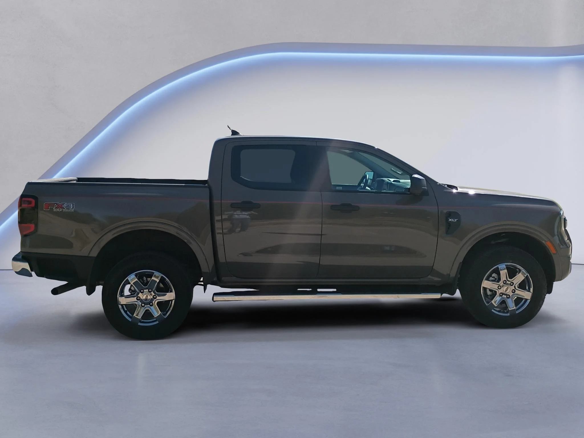 Used 2025 Marsh Gray Ford XLT image 7