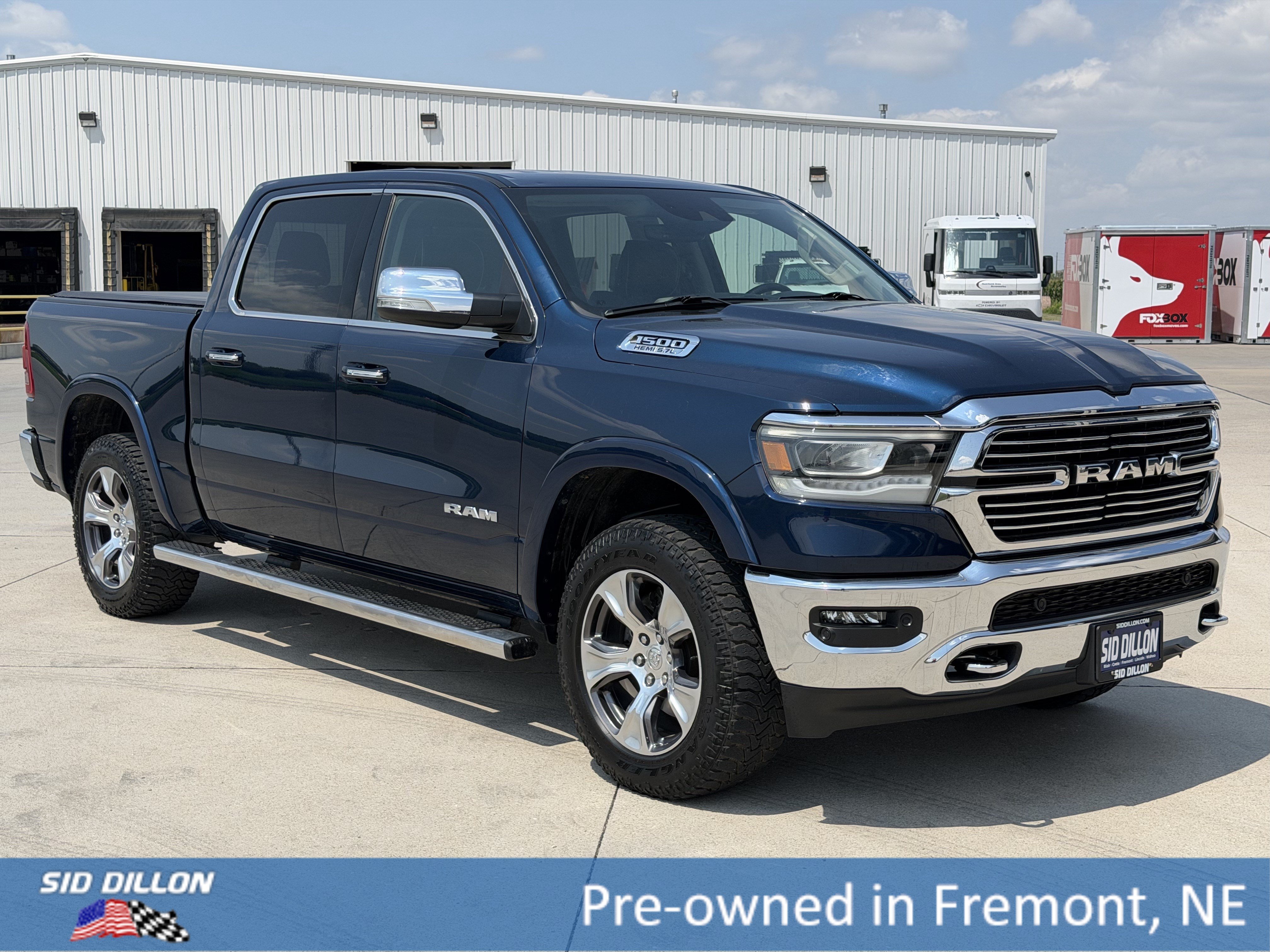 Used 2022 Patriot Blue Pearlcoat Ram Laramie image 11