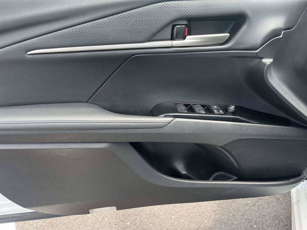 2025 Toyota Camry XSE - Photo 21