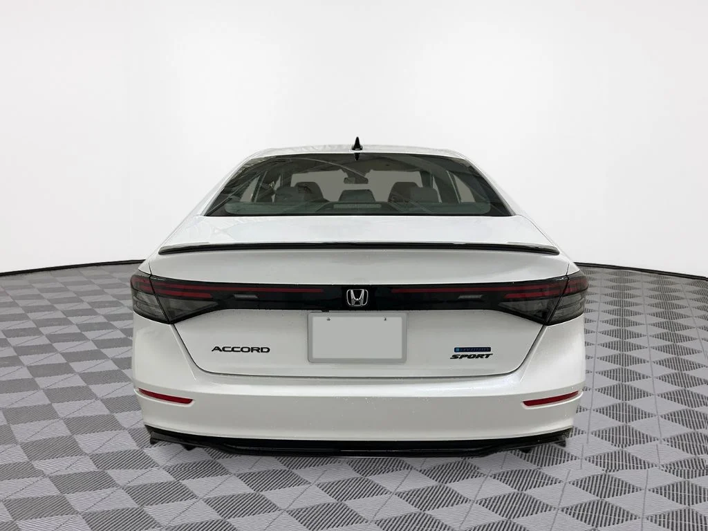 New 2026 Platinum White Pearl Honda Sport-L image 4