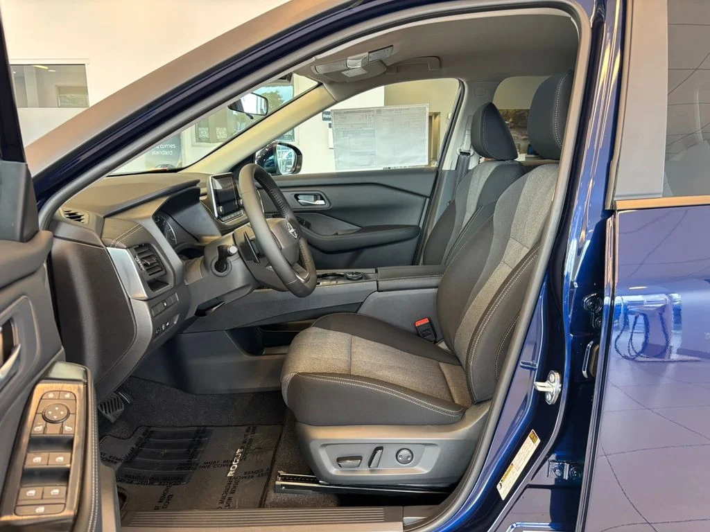 New 2026 Deep Ocean Blue Pearl Nissan SV image 14
