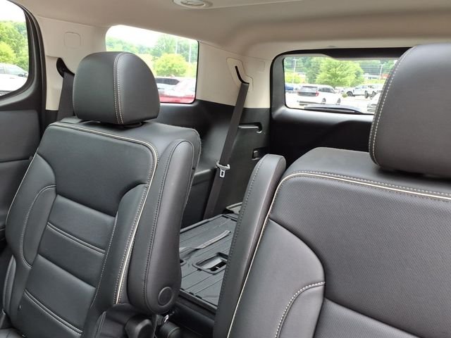Used 2021 White GMC Denali image 20