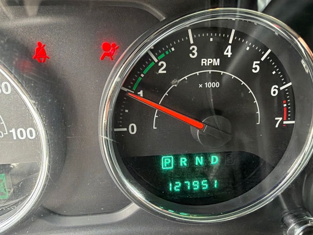 Used 2013 Black Jeep Unlimited Sahara image 9