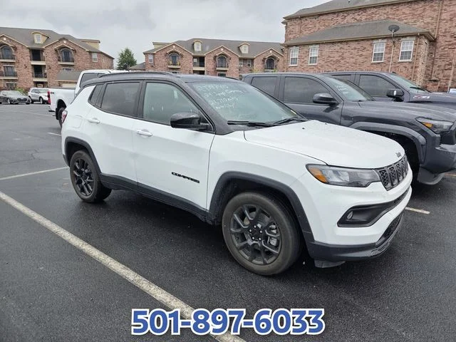 Used 2024 White Jeep Latitude image 3