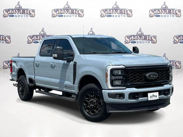 2025 Ford F-350SD Lariat