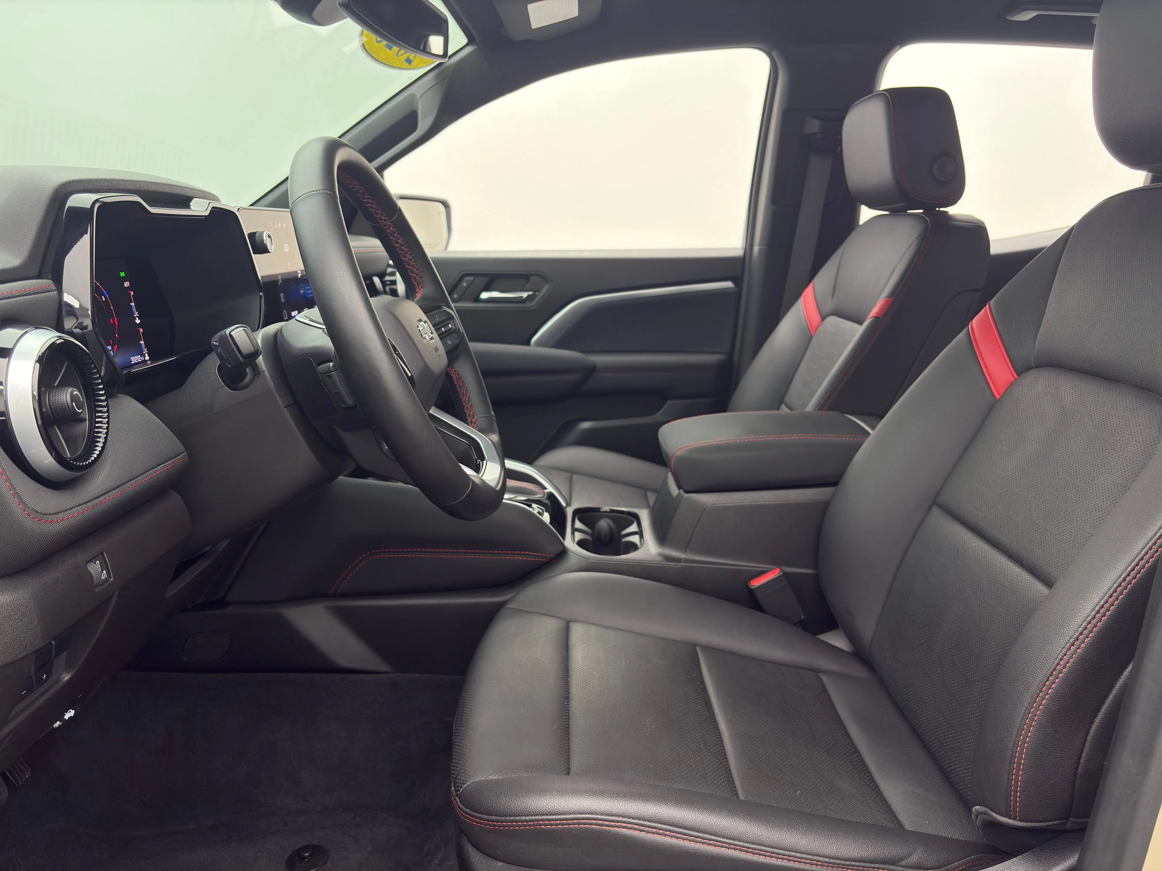Used 2023 Sand Dune Metallic Chevrolet Z71 image 16