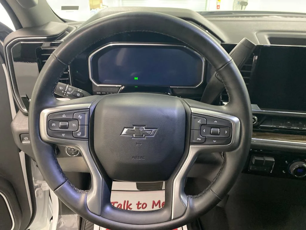 Used 2026 Summit White Chevrolet RST image 18