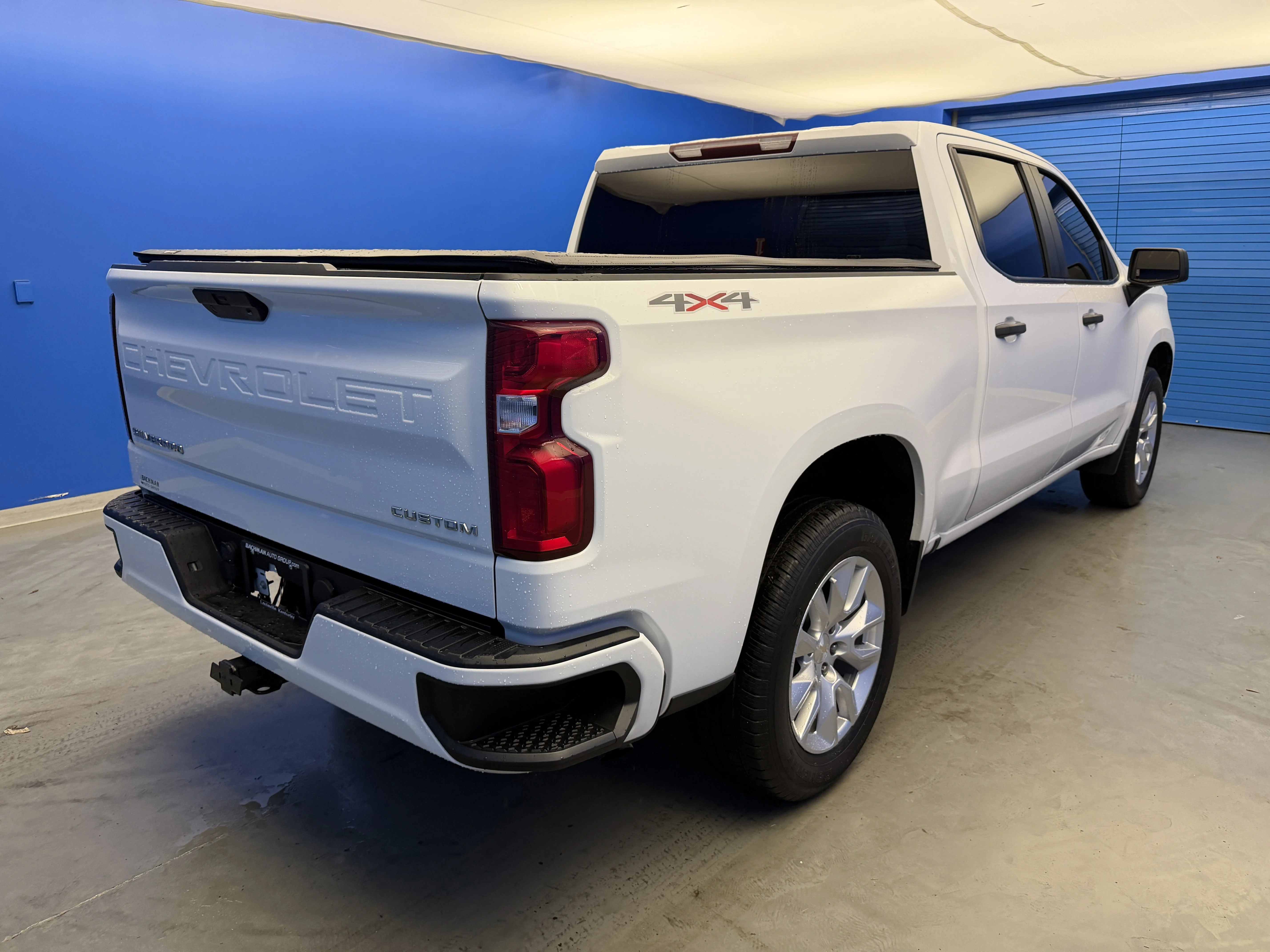 Used 2022 Summit White Chevrolet Custom image 7