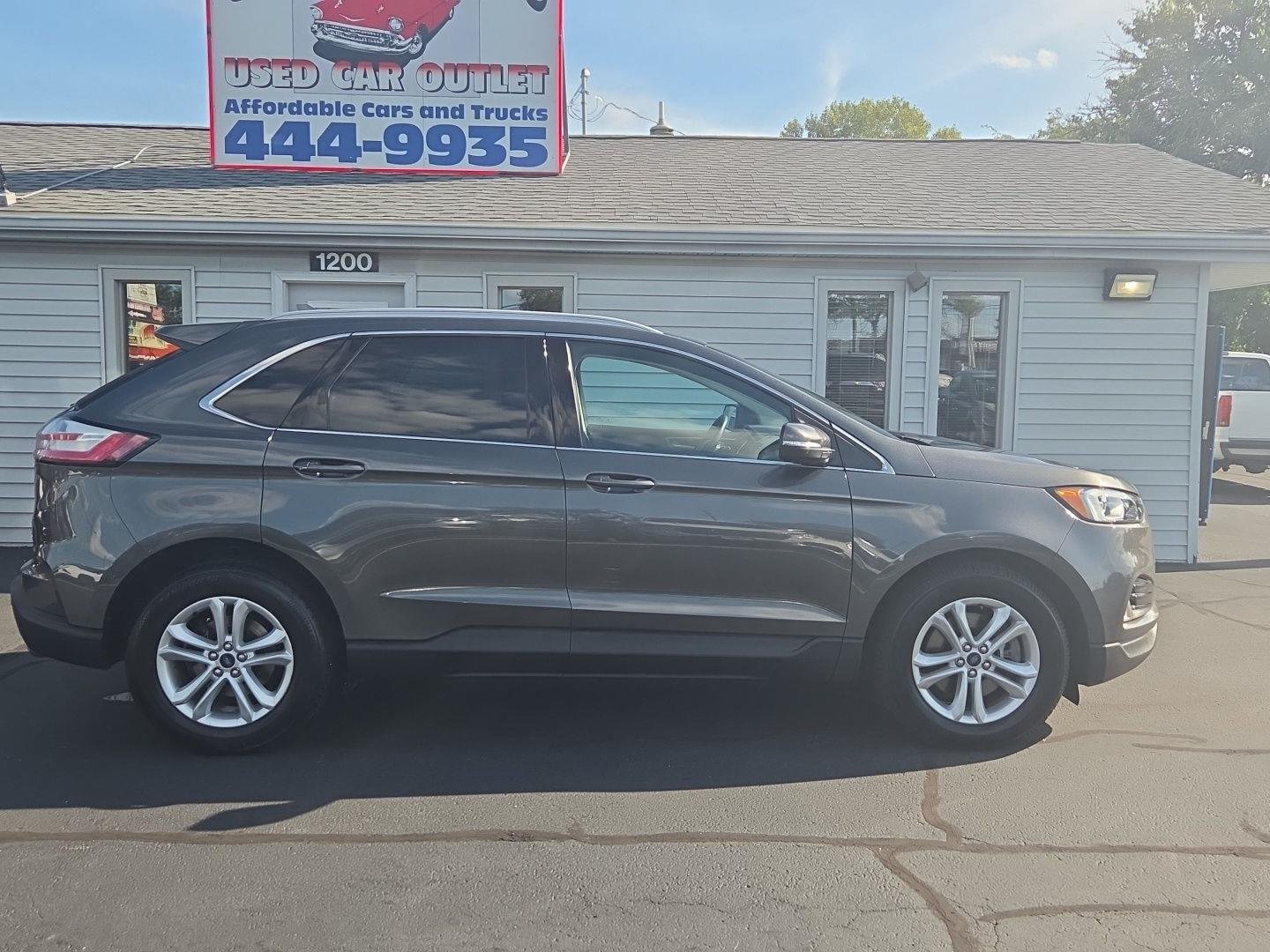 Used 2020 Ford Edge SEL with VIN 2FMPK4J93LBA00375 for sale in Washington, IL