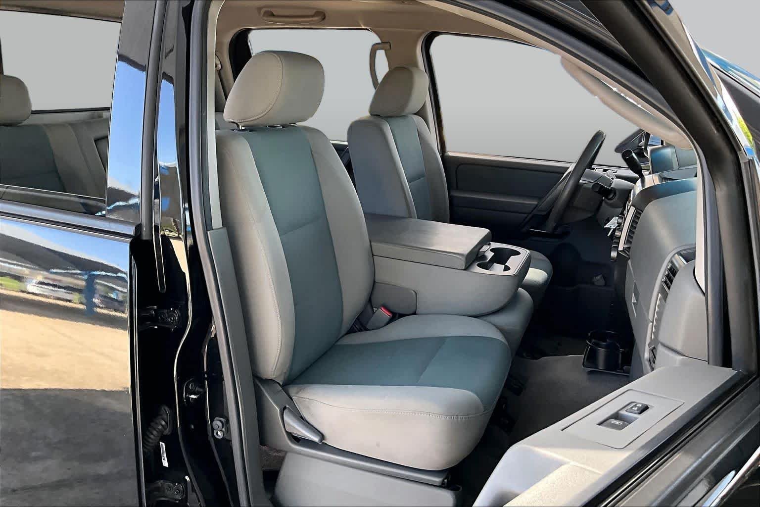 Pre-Owned 2007 Nissan Titan XE