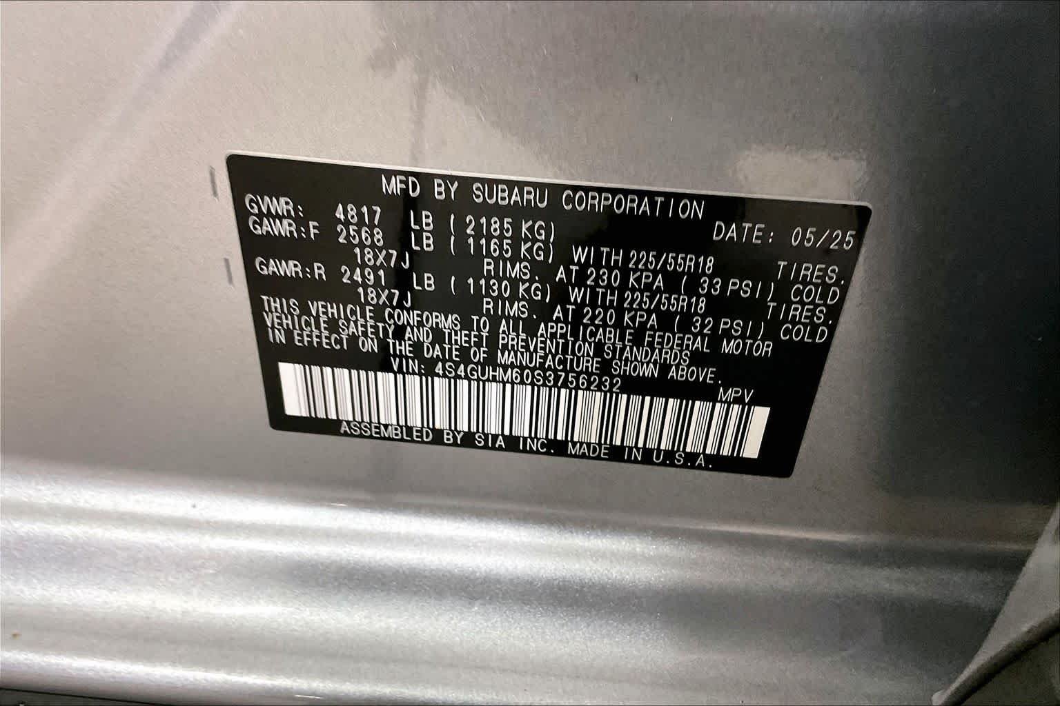 Used 2025 Ice Silver Metallic Subaru Limited image 36