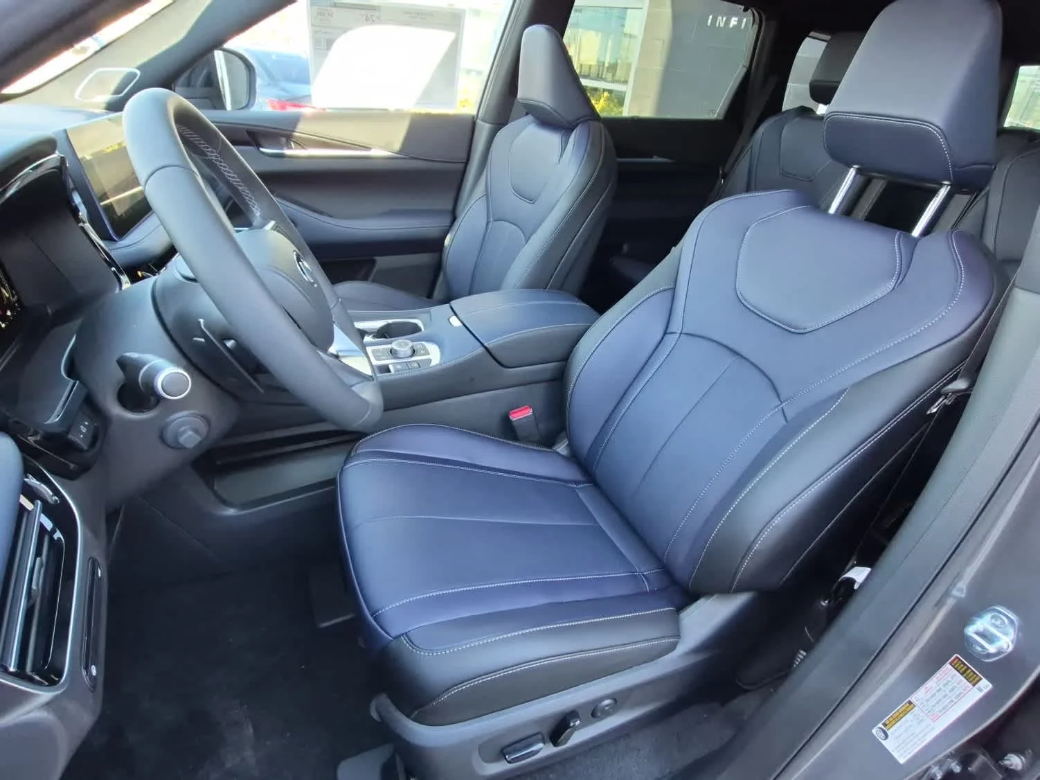 2026 INFINITI QX60 Sport - Photo 12