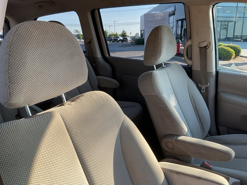 Used 2012 White Kia EX image 10