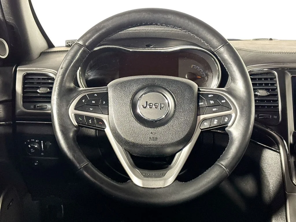 Used 2018 Black Jeep Overland image 13