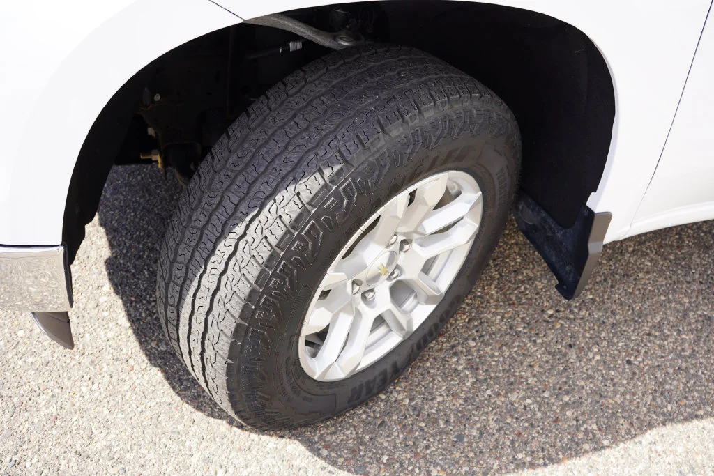 Used 2023 Summit White Chevrolet LT image 13