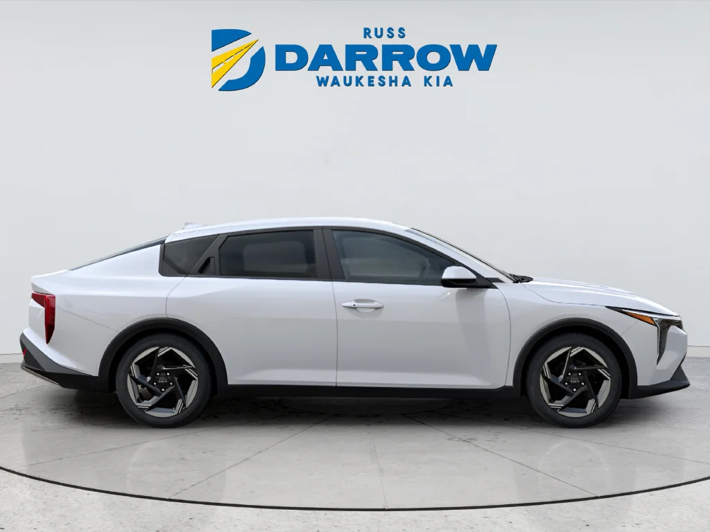 New 2026 White Kia EX image 6