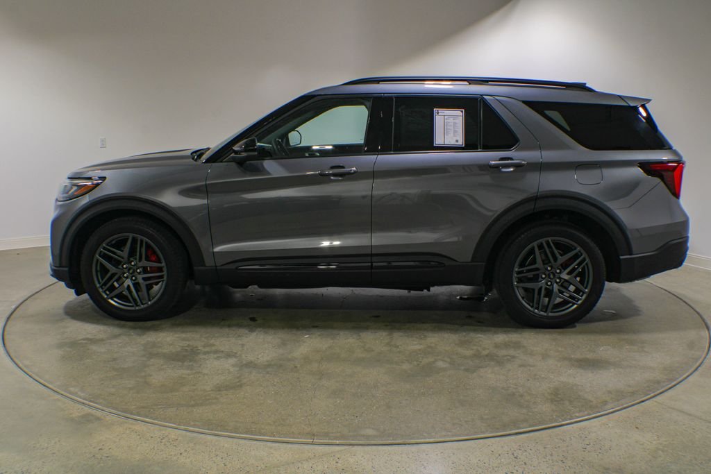 Used 2025 Gray Ford ST image 3