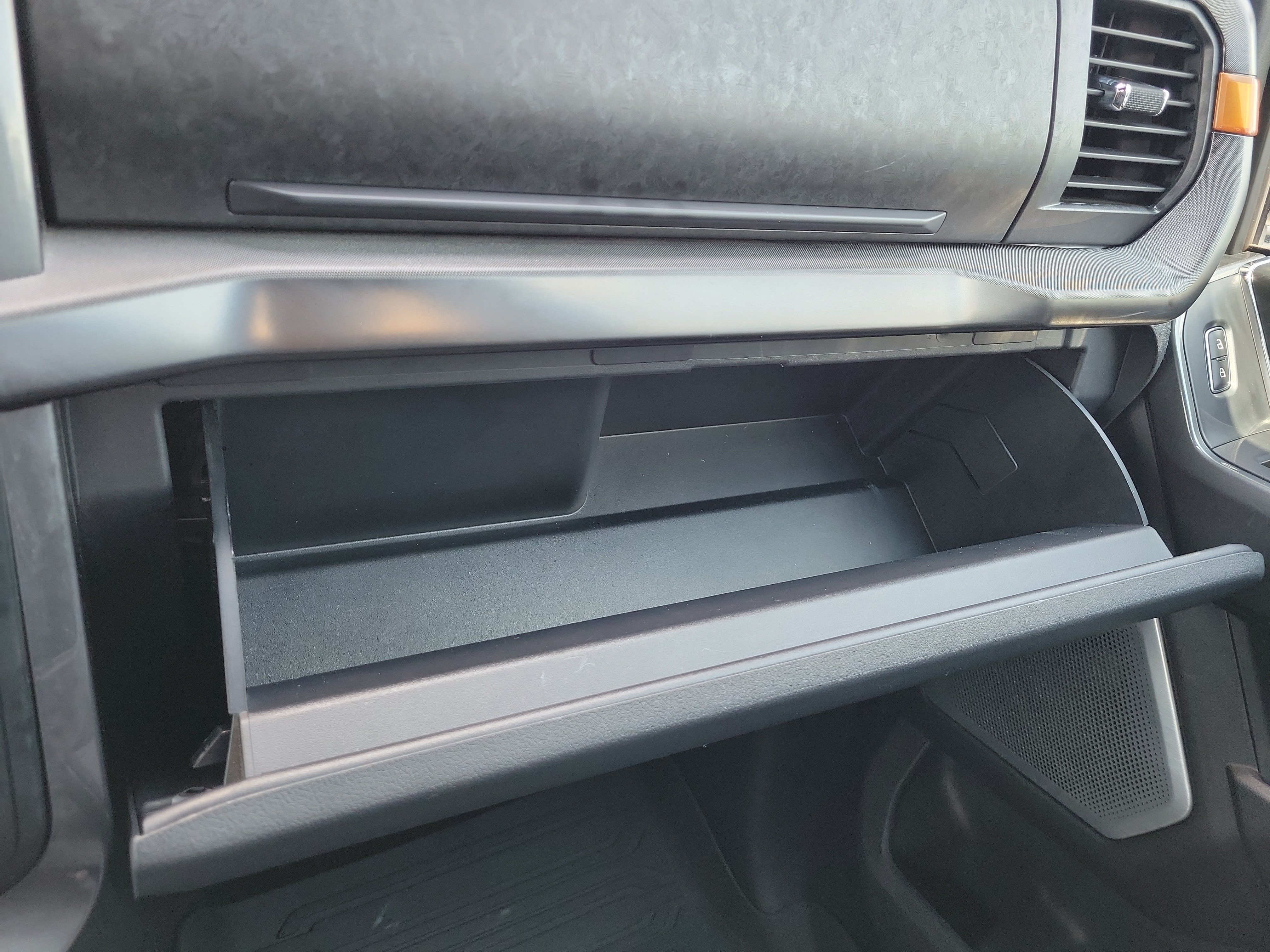 Used 2023 Gray Metallic Ford Tremor image 30