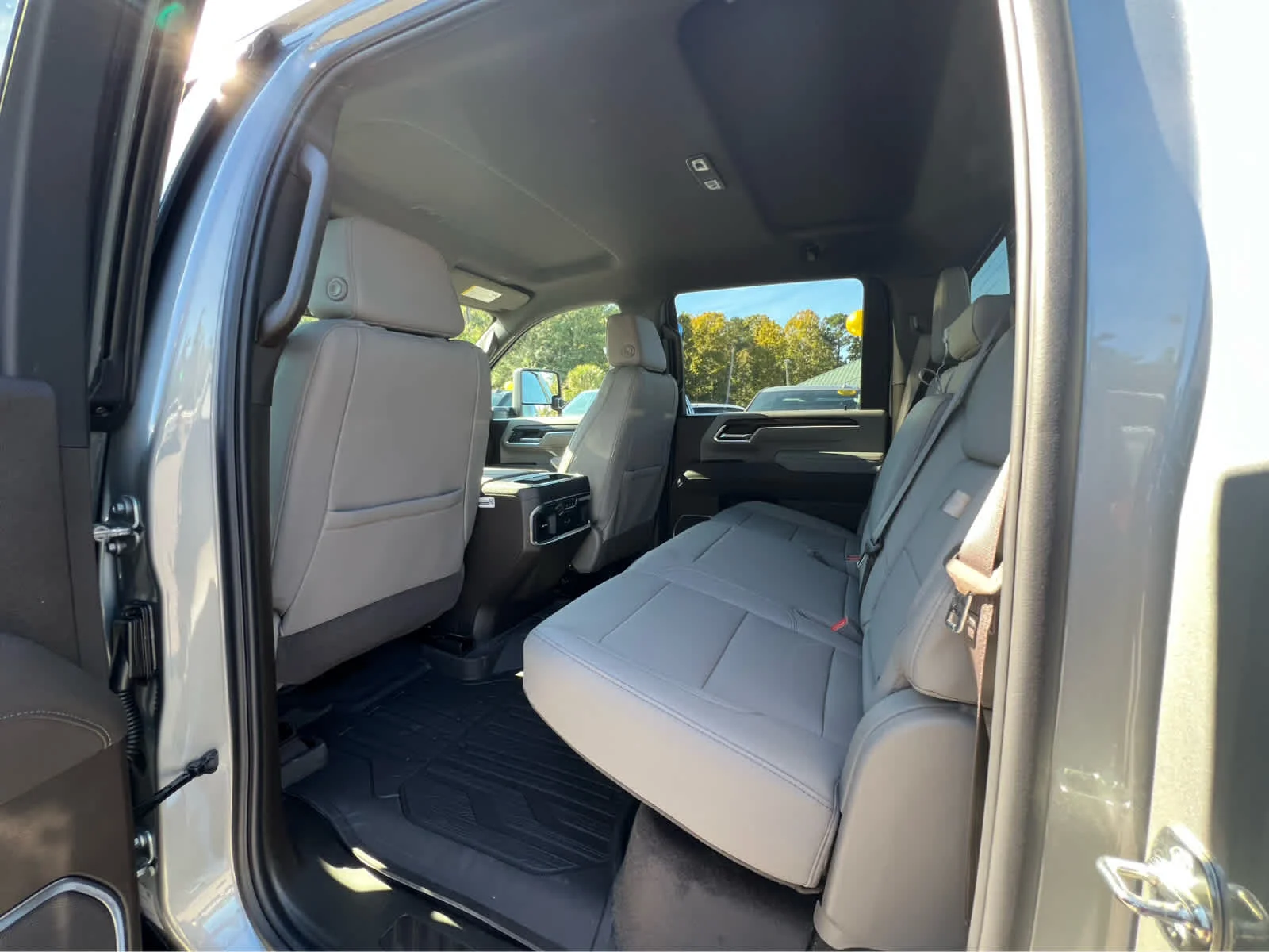 2026 GMC Sierra 2500HD SLT - Photo 7