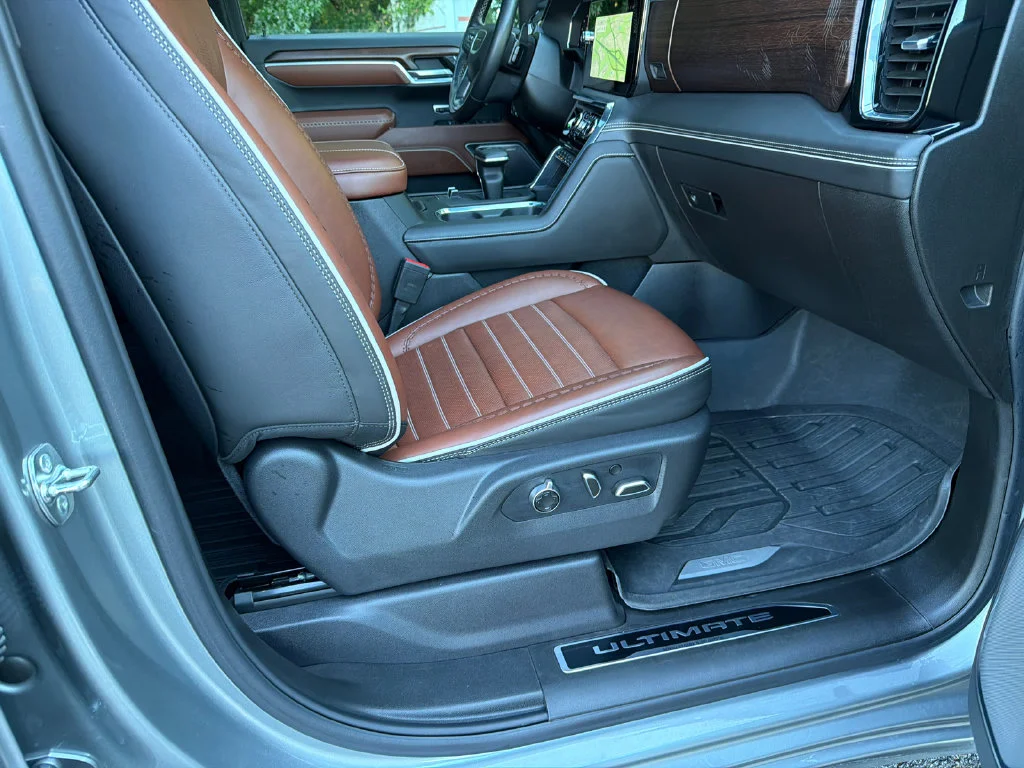 Used 2026 Silver GMC Denali Ultimate image 13