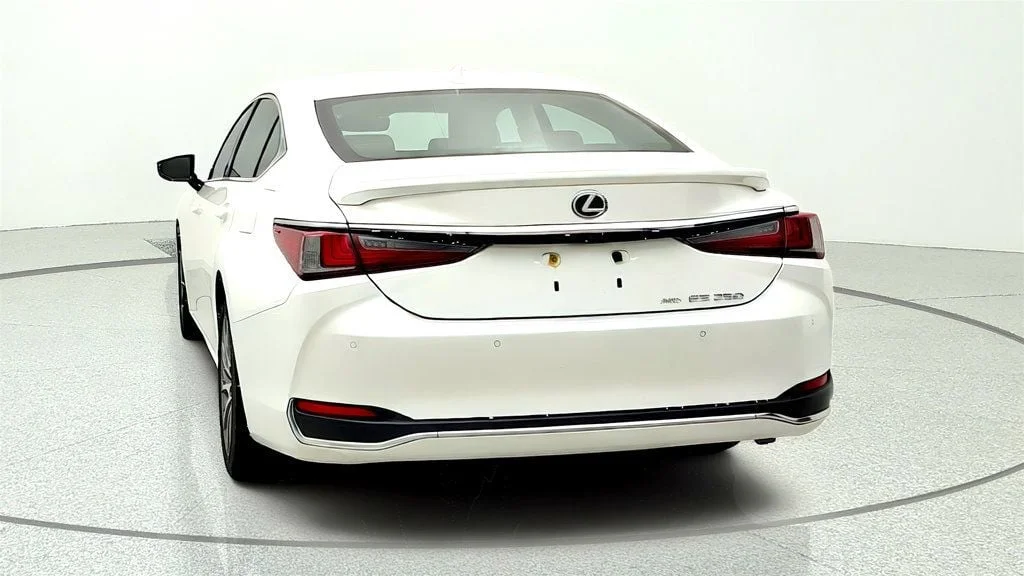 Used 2021 Eminent White Pearl Lexus ES 250 AWD w/ Premium Pkg & Blind Spot Monitor image 6