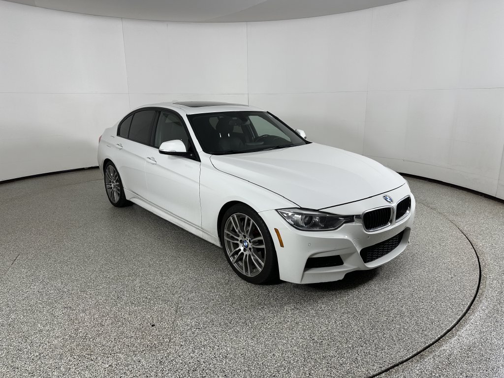 Used 2013 Alpine White BMW 335i image 4