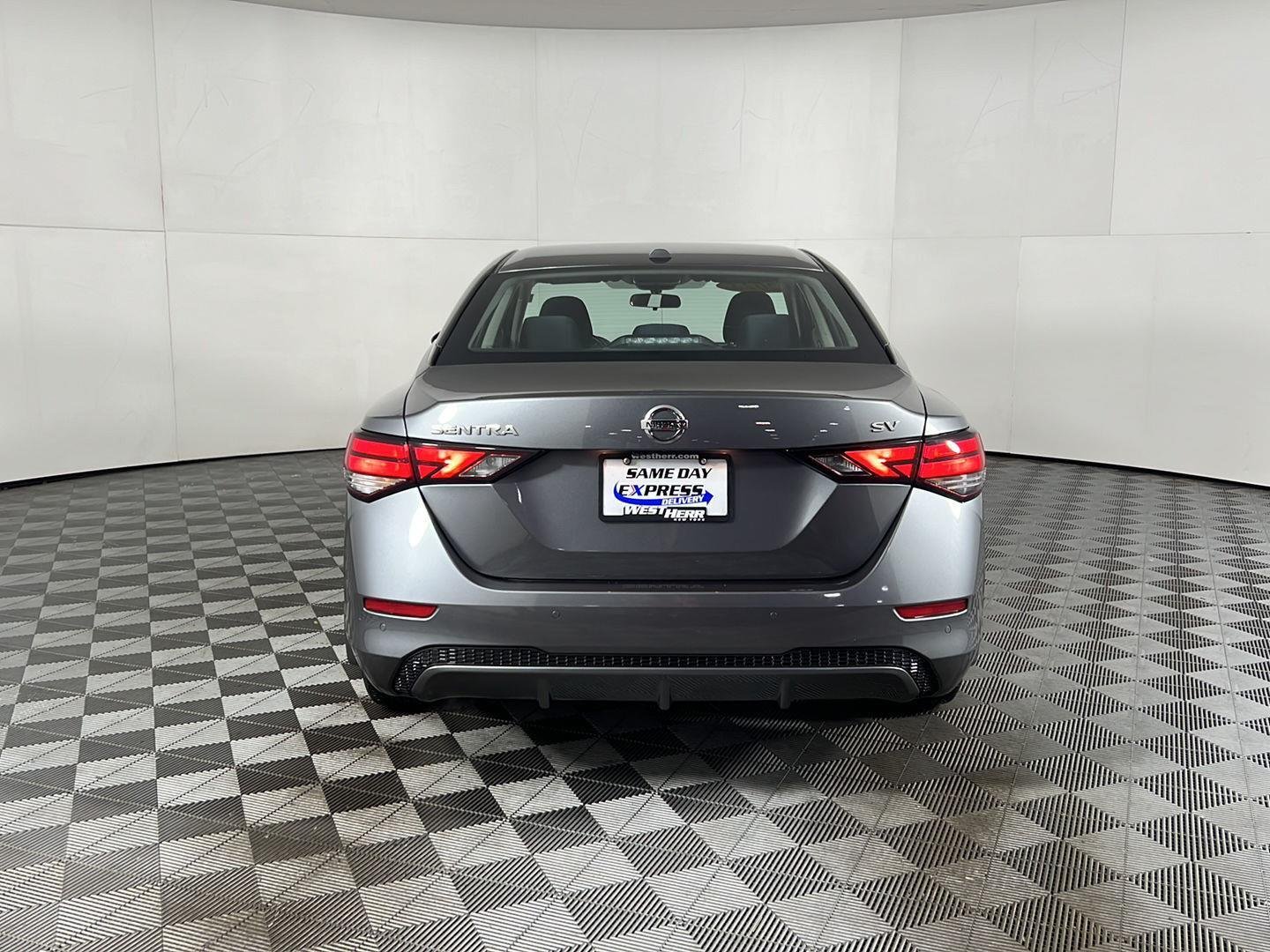 Used 2023 Gun Metallic Nissan SV image 5