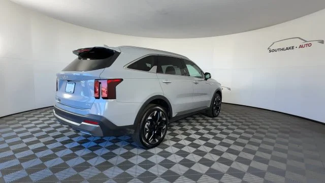 2026 Kia Sorento EX - Photo 8